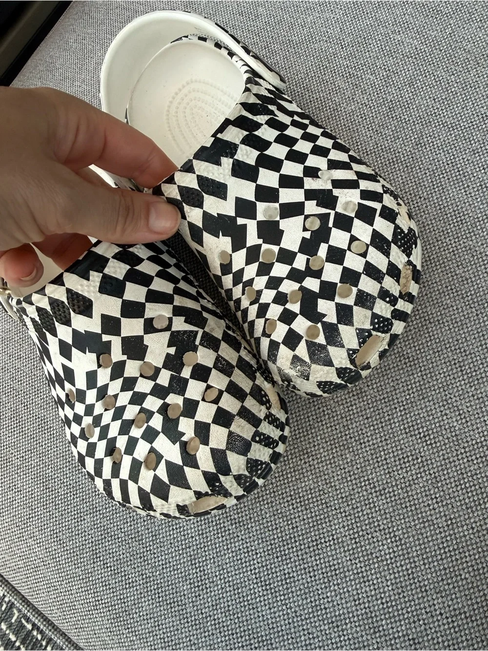 Kids Checkered Crocs J1